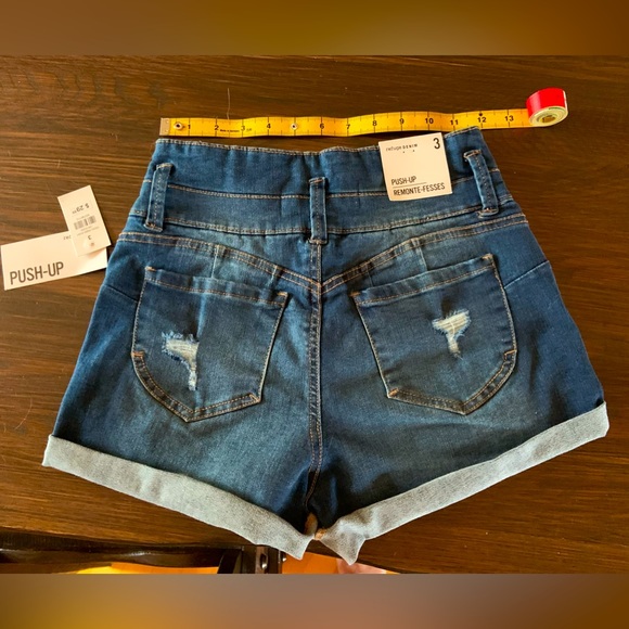 NWT size 3 push-up stretch short - Picture 2 of 6